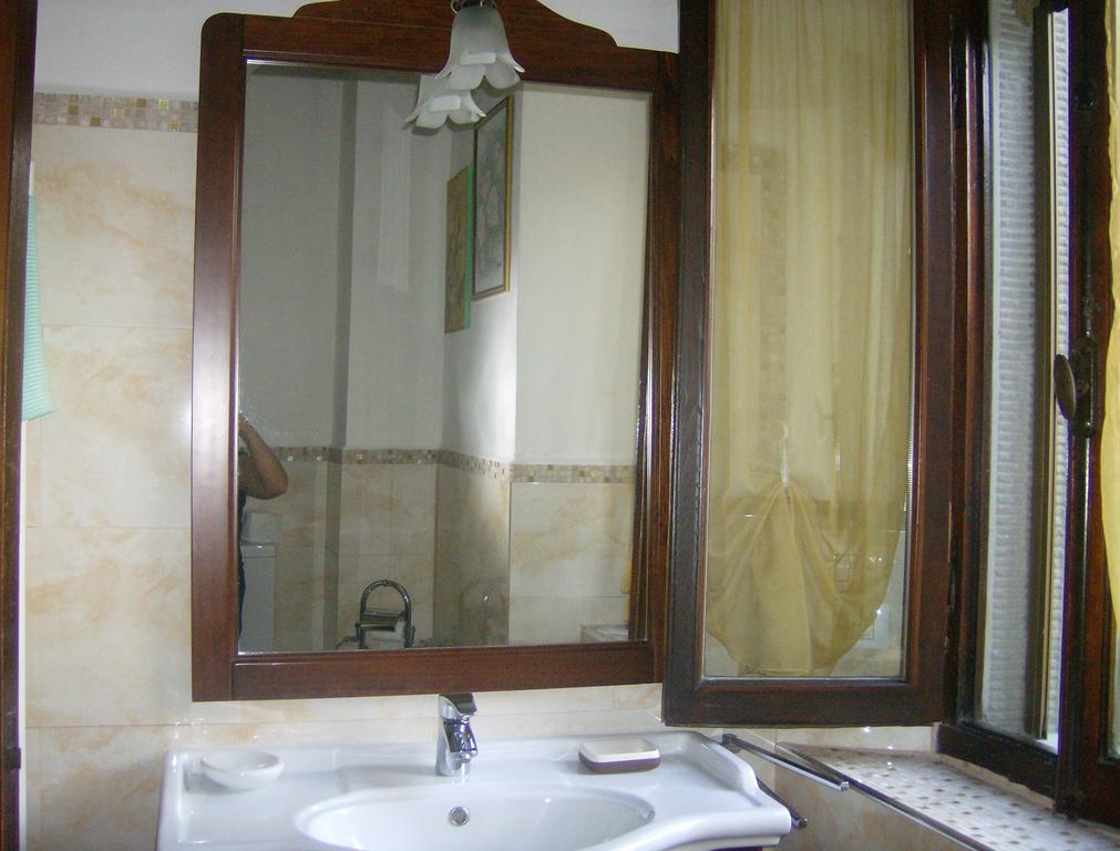 Casa Dina Bed and Breakfast Terontola Δωμάτιο φωτογραφία